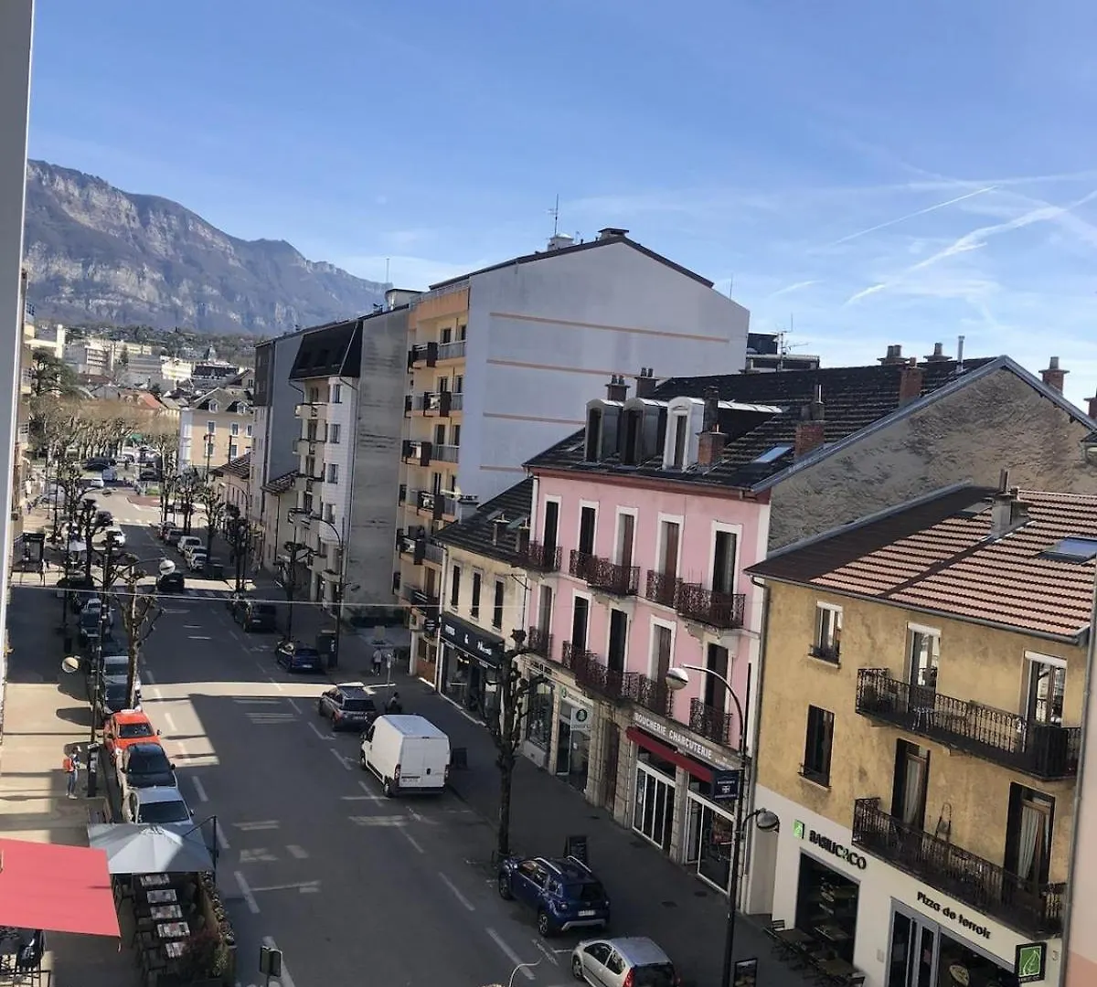 Studio 38M2 Le Grand Angle, Centre-Ville, Parking Et Terrasse 0*, Aix-les-Bains Franciaország
